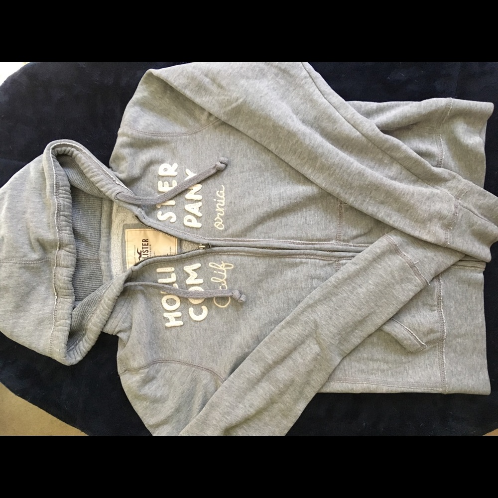 Full zip sweatshirt